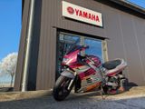 Suzuki RF 900 R - SUZUKI 900 R