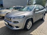 Jeep Jeeb.Cherokee.Overland.4x4.panorama.auto.kamera. - Jeep Cherokee: Overland