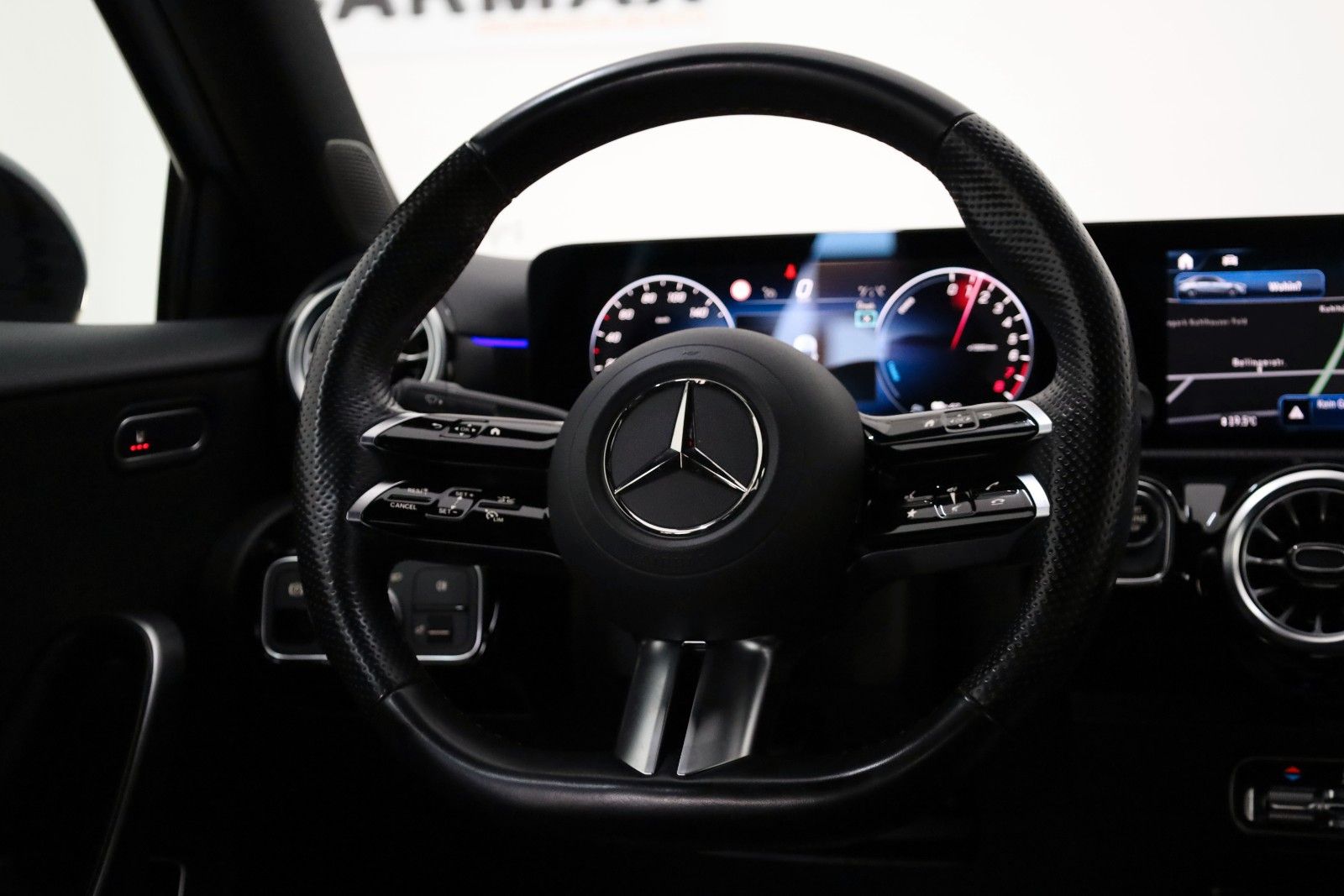 Fahrzeugabbildung Mercedes-Benz A 250 e lim. AMG Line,T.Leder,Navi,LED,ACC,Night