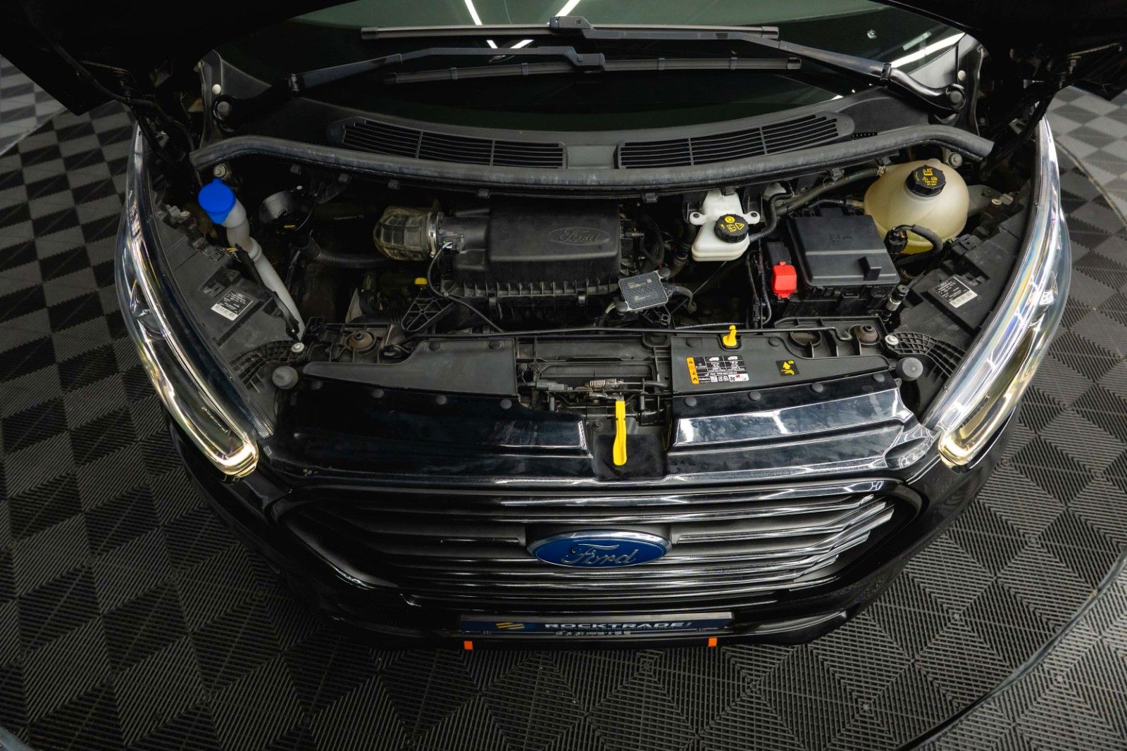 Fahrzeugabbildung Ford Tourneo Custom 320 L2 Sport | 8Sitze | ACC | LED