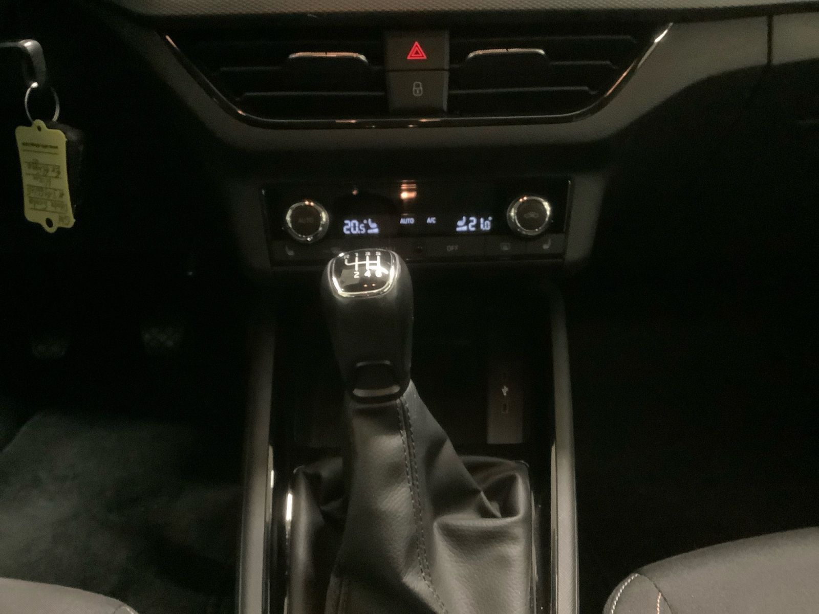Scala Ambition 1.0 TSI / LED BLUETOOTH RÜCKFAHR