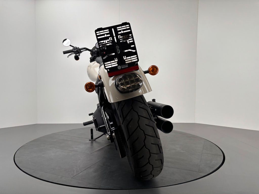 Fahrzeugabbildung Harley-Davidson LOW RIDER S FXLRS *NEUWERTIG *JEKILL&HYDE