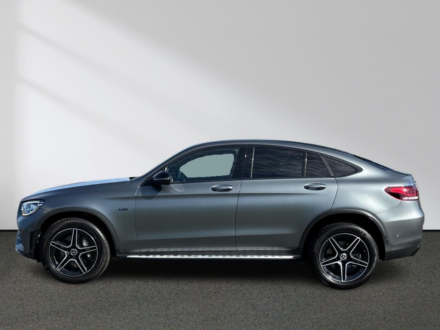 Mercedes-Benz GLC 300 e 4M Coupe AMG Night Distronic Memory imagem 3