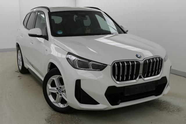 BMW X1  M-Sport*AHK*R-Cam*Pano*HUD*Widescreen