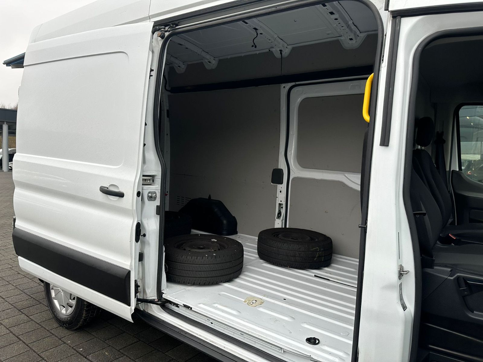 Fahrzeugabbildung Ford Transit 350 L3 Autom.  TREND*KLIMA*TEMPO*BI-XENO