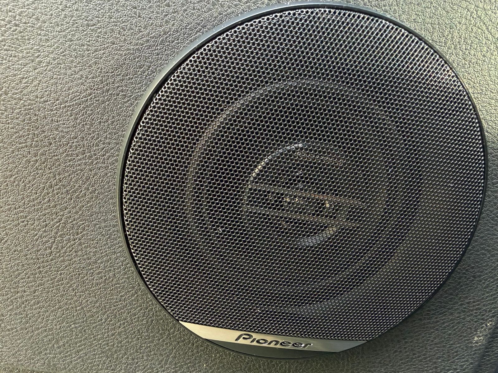 Fahrzeugabbildung Lada Niva LEGEND "PREMIUM PLUS"! !NEUE VIP-AUSSTATT.!