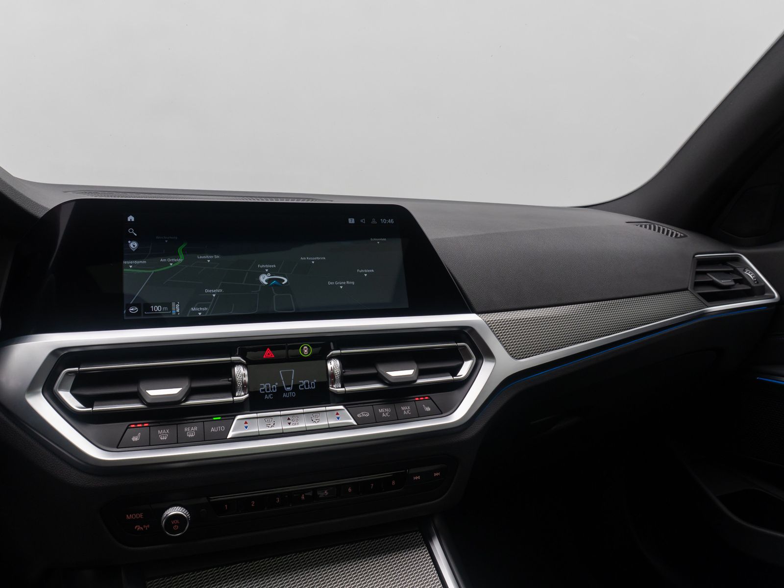 Fahrzeugabbildung BMW 330e M Sport DAB Laser HUD AHK Kamera Panorama