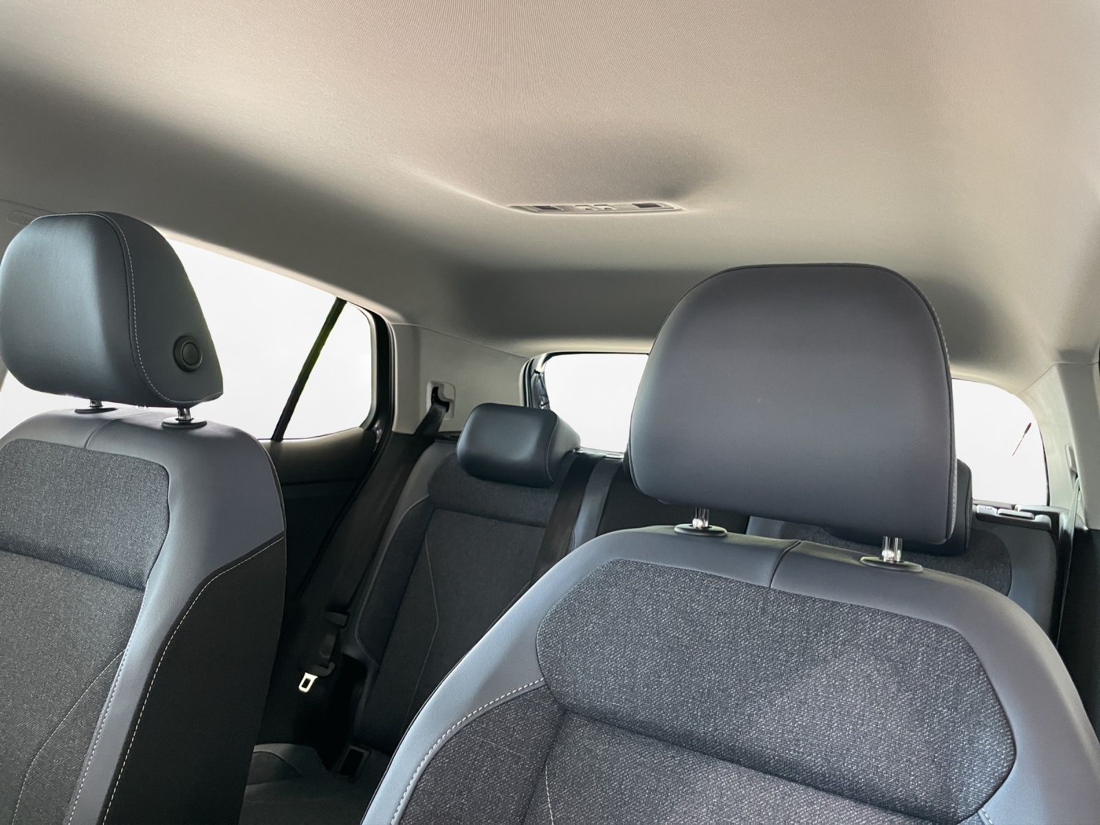 Volkswagen T-Cross - Bild 9