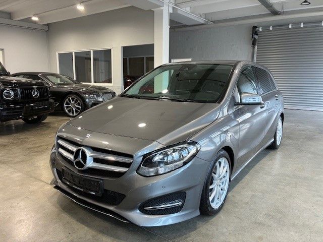 MERCEDES-BENZ B 180