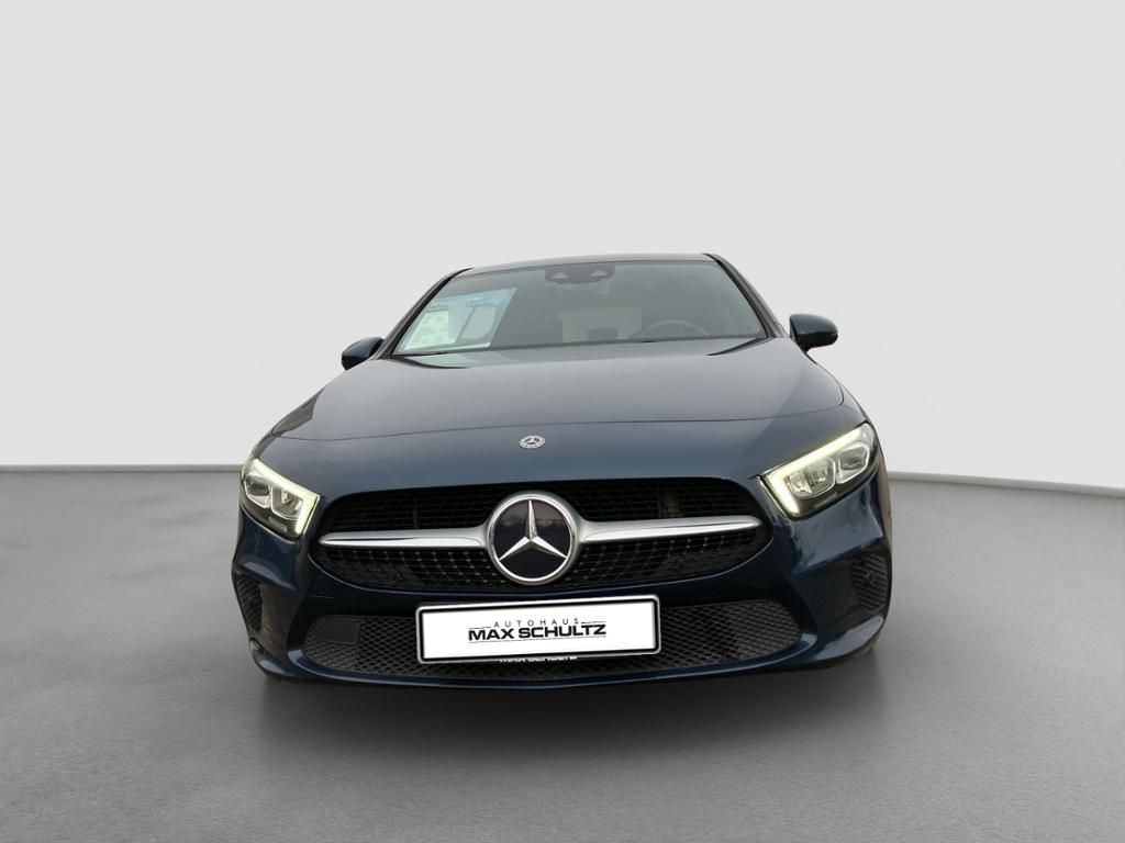 Fahrzeugabbildung Mercedes-Benz A 200 *PROGRESSIVE*NAVI-PREMIUM*KAMERA*LED*