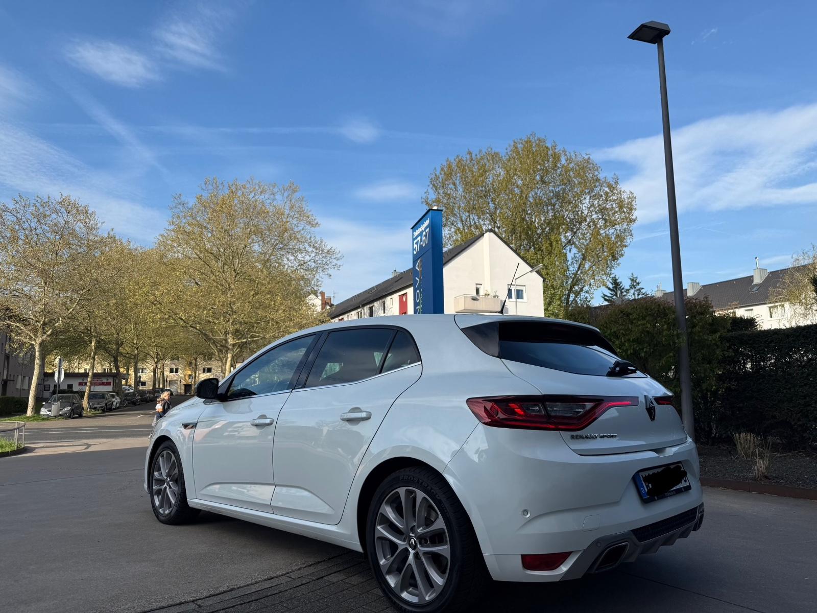 Renault Megane IV GT*LEDER*NAVI*LED*SOUND*R-CAM*RECARO**