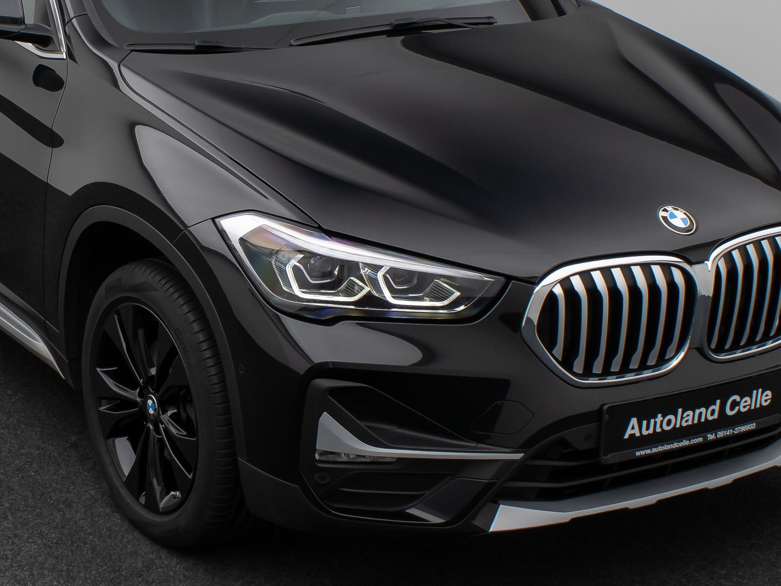Fahrzeugabbildung BMW X1 sD18d xLine Parkassist HUD DAB Lenkrhzg Alarm
