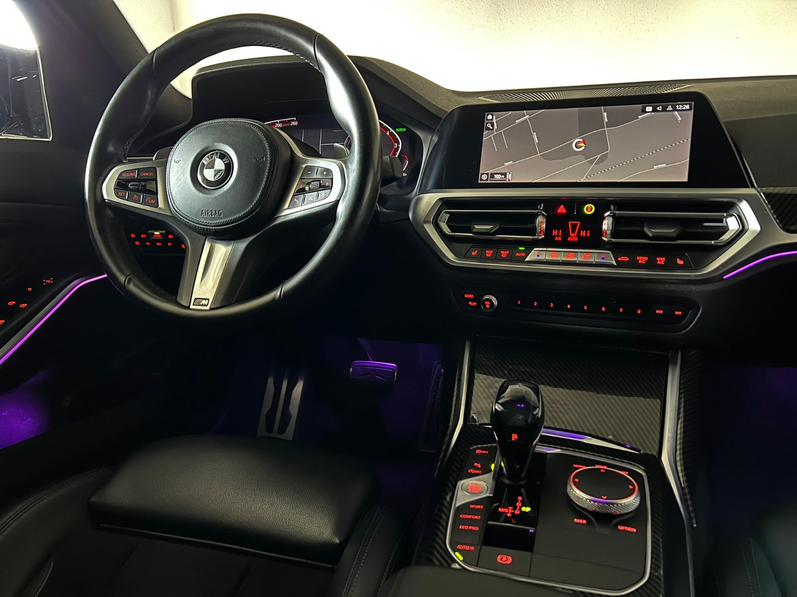 Fahrzeugabbildung BMW 330 i M SPORT PAKET/AMBI/LASER/DRAVITGRAU/DE FZG