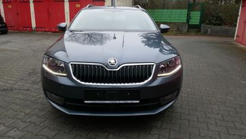 Fahrzeugabbildung SKODA Octavia Combi Elegance