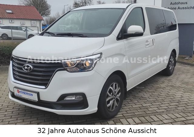 Hyundai H-1 Grand Starex/1.Hd/AG/AHK/Doppelschiebetür