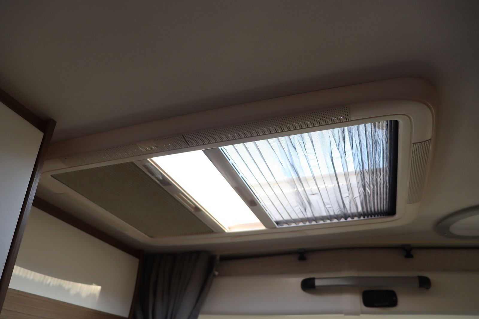 Fahrzeugabbildung Carado T448 Ducato 2.3 140 * Standhzg. * Markise