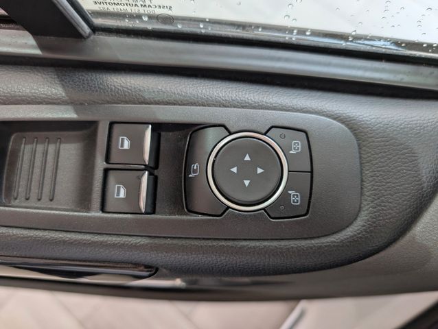 Ford Tourneo Custom L2 Titanium 185PS Automatik
