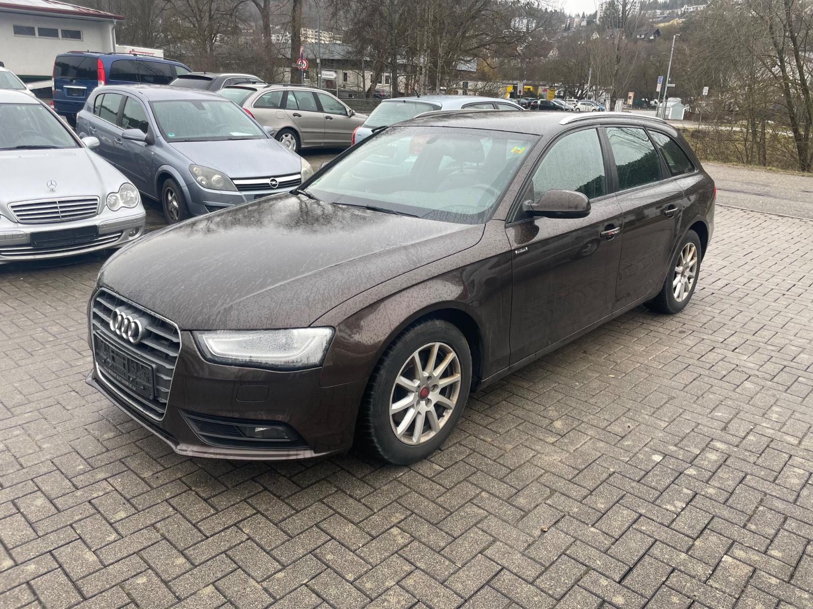 Audi A4 Avant * XENON* NAVI* LEDER* PDC