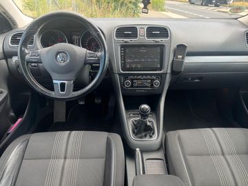 Volkswagen Golf - 10