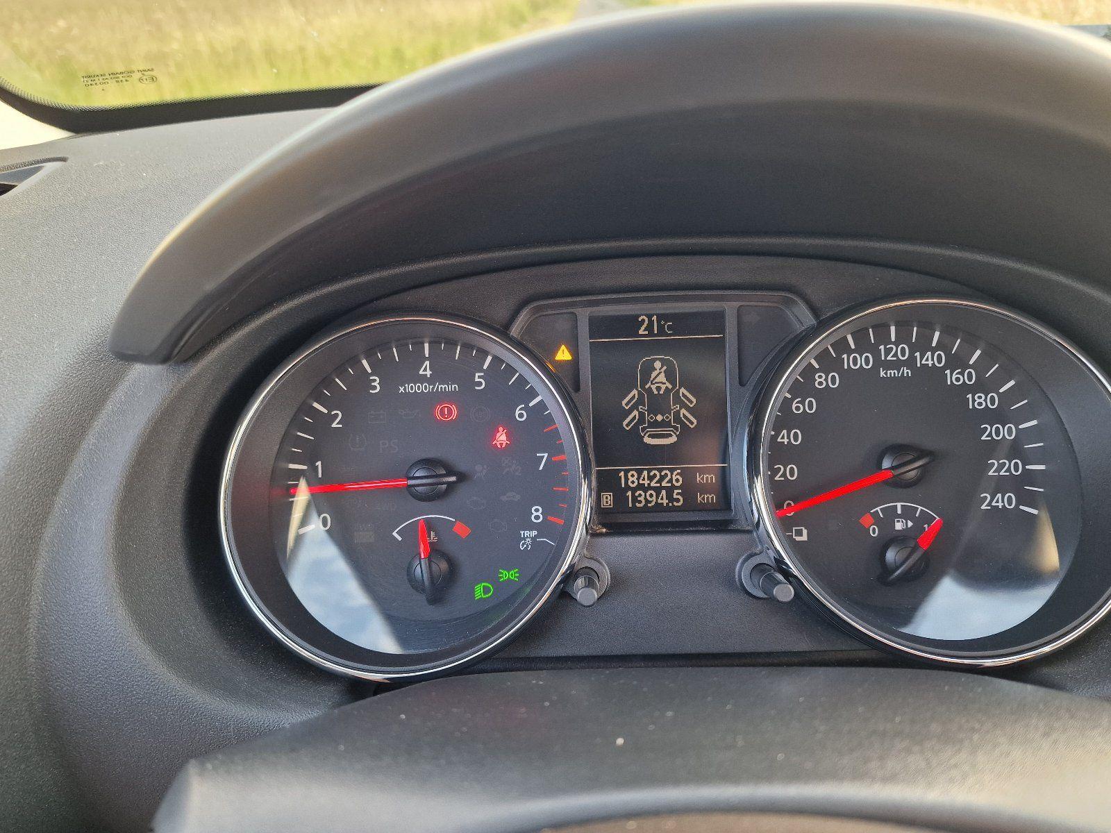 Nissan Qashqai+2 2010 — photo 13
