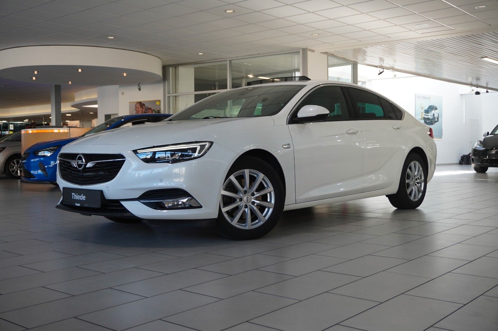 Fahrzeugabbildung Opel Insignia B GS 2.0D INNOV. NAVI/KAMERA/PANO./AHK