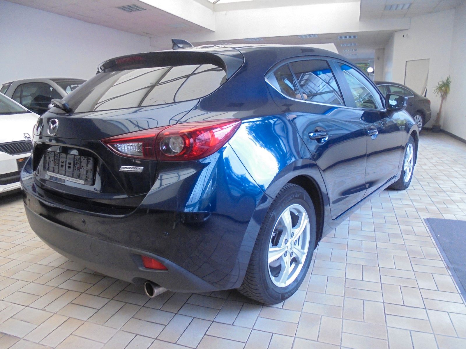 Fahrzeugabbildung Mazda 3 Lim. Center-Line/Shz/Navi/1.Hand/
