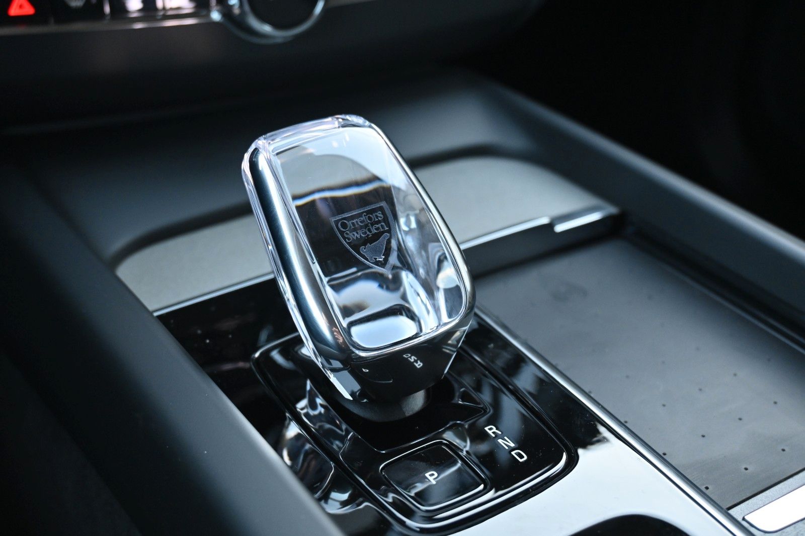 Fahrzeugabbildung Volvo XC60 B5 AWD Plus Dark*H&K*LUFT*360°* ACC