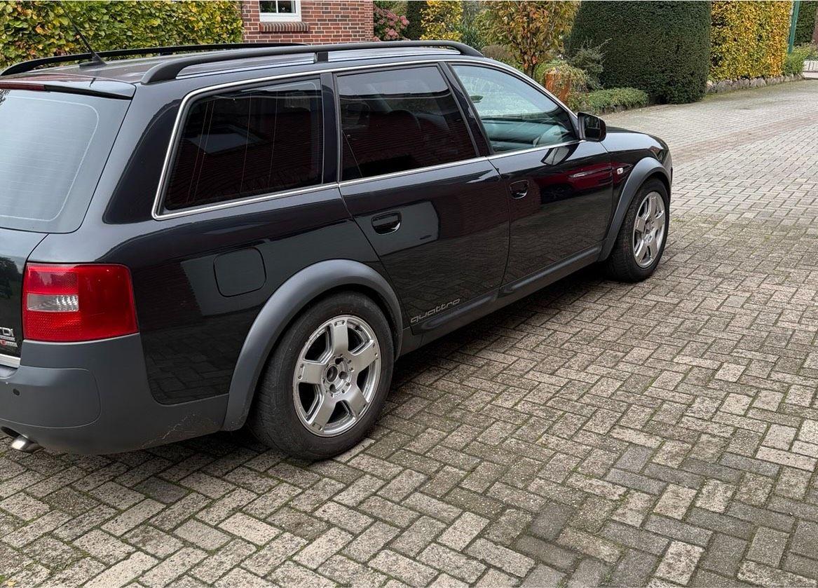 Audi Allroad 2005 — rear view