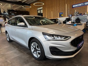 MYAUTOCENTER – Gebraucht- und Jahreswagen mit Werkstattservice in Pfaffenhofen Ford Focus *KEYLESS*TEMPO*SIHZ*LKHZ*NAVI*LED*