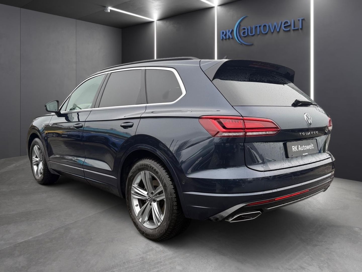 Volkswagen Touareg R-Line 3.0 V6 TDI 4Motion El. Panodach foto 5