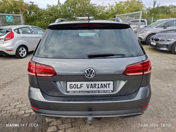 Volkswagen Golf - 3