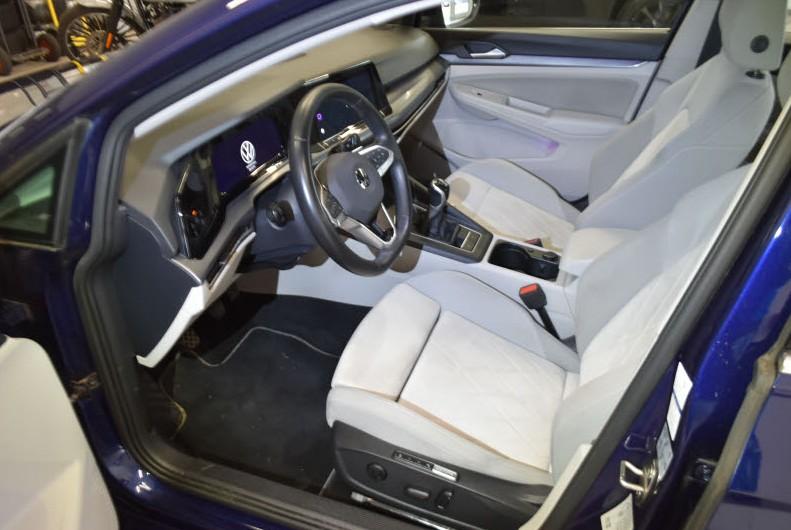 Volkswagen Golf VIII 1.5 TSI Style ACC KAMERA NAVI PRO