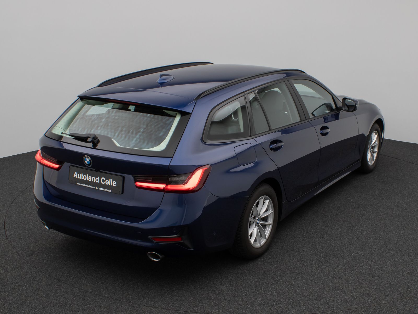 Fahrzeugabbildung BMW 320d Kamera HiFi CockPit+ Sport Geschwindigkeit
