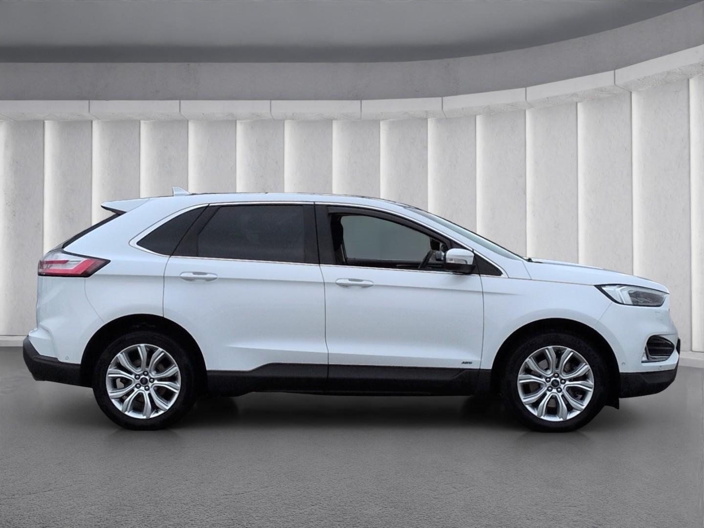 Ford Edge Titanium AWD 2.0D*AHK Panodach ACC B&O Navi