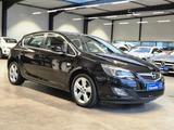 Opel ASTRA J SPORT AUTOMATIK NAVI XENON PDC FLEXFIX - Opel Astra: Limousine, F
