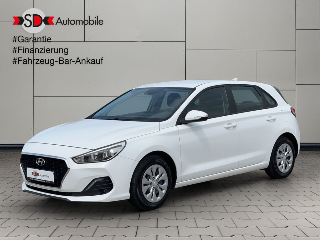 HYUNDAI i30