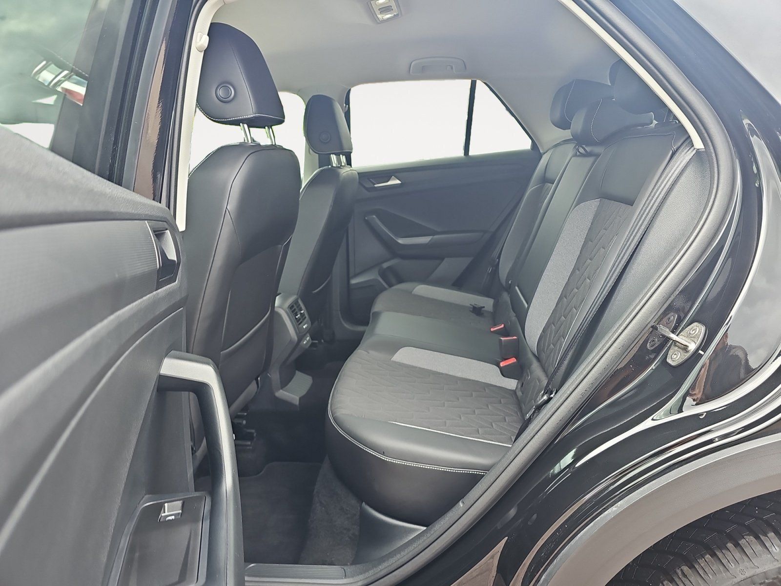 Volkswagen T-Roc - Bild 9