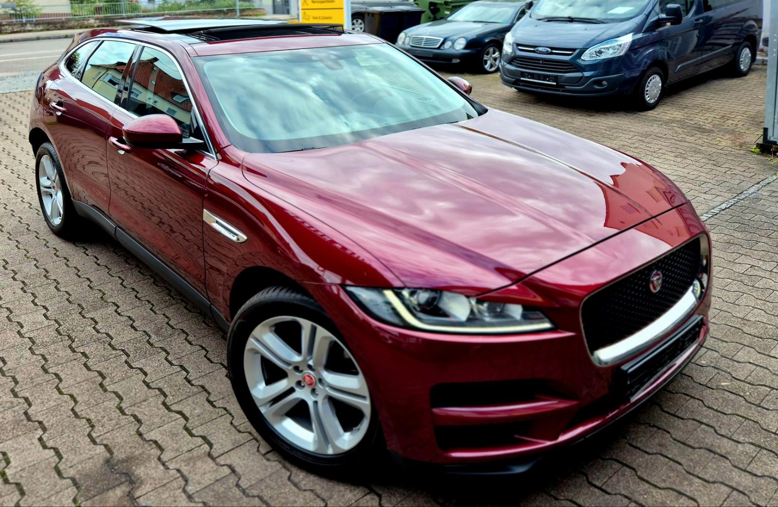 Jaguar F-PACE 3,0d Portfolio AWD/Voll-AHK-PANO-1.Hand