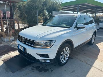 Volkswagen Tiguan - 2