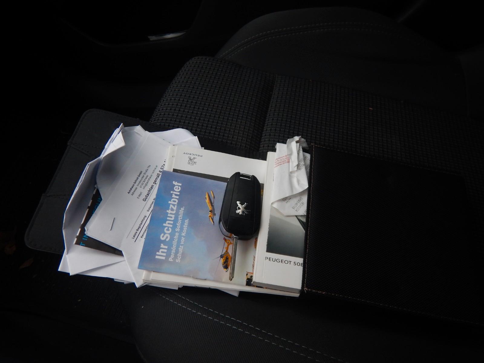 Peugeot 508 2015 — photo 25