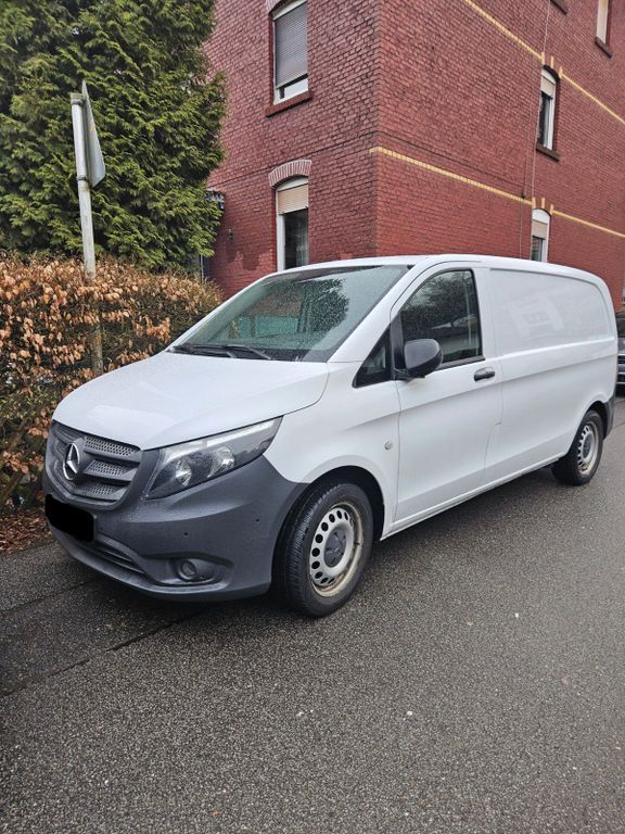 Image of Mercedes-Benz Vito