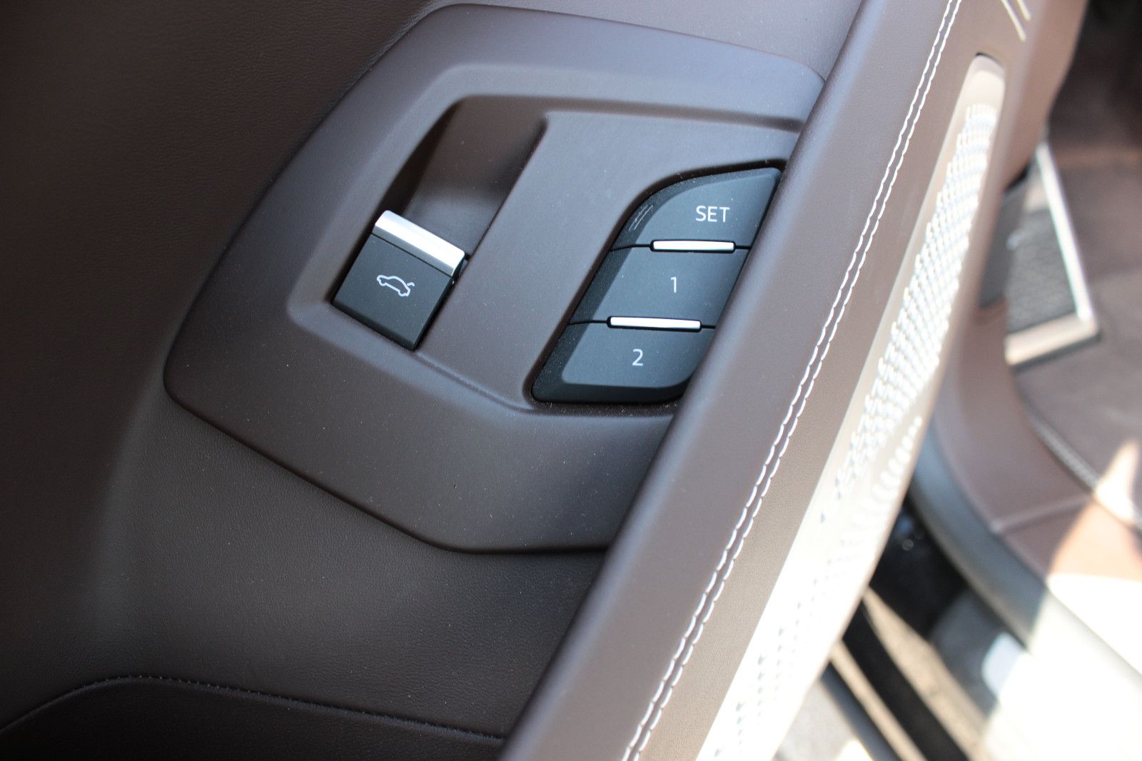 Fahrzeugabbildung Lamborghini Urus *1. Hand* *B&O Sound* *Carbon* *Q-citura*