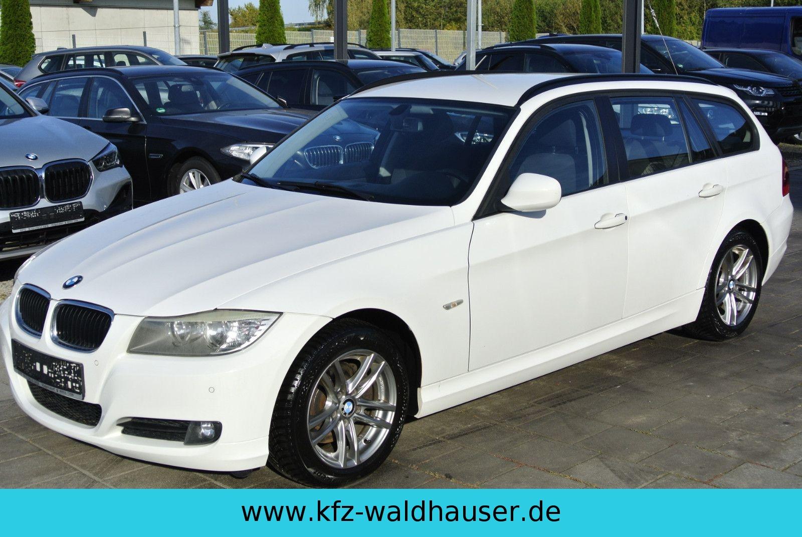 BMW 318 2010 — photo 14