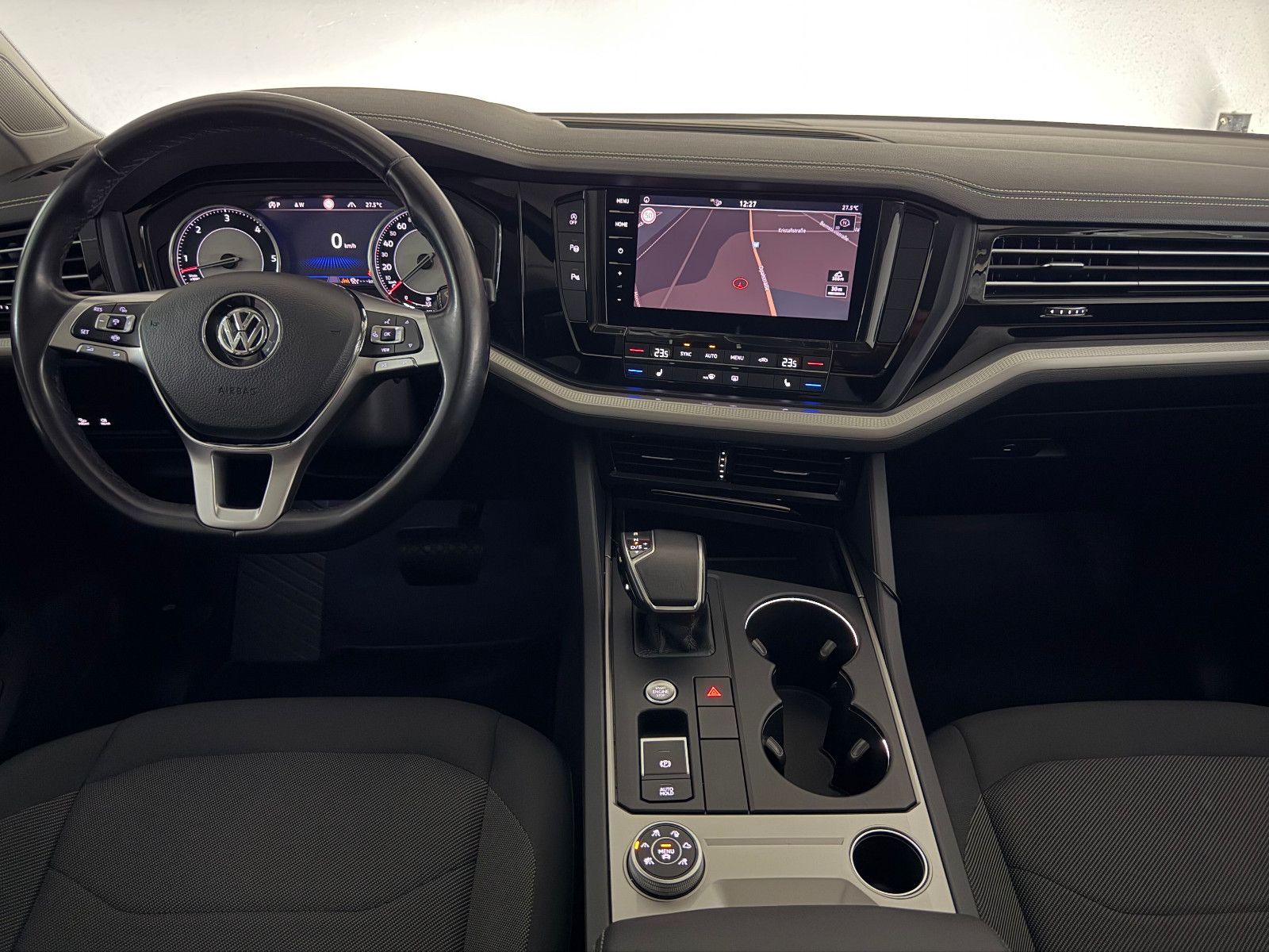 Fahrzeugabbildung Volkswagen Touareg 3.0 TDI 4Motion/KAMERA/ACC/AHK/LED