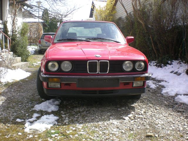 BMW E 30 325i Cabrio, gesperrte Achse