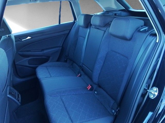 Fahrzeugabbildung Volkswagen Golf VIII Variant 2.0 TDI Life Navi LED ACC PDC