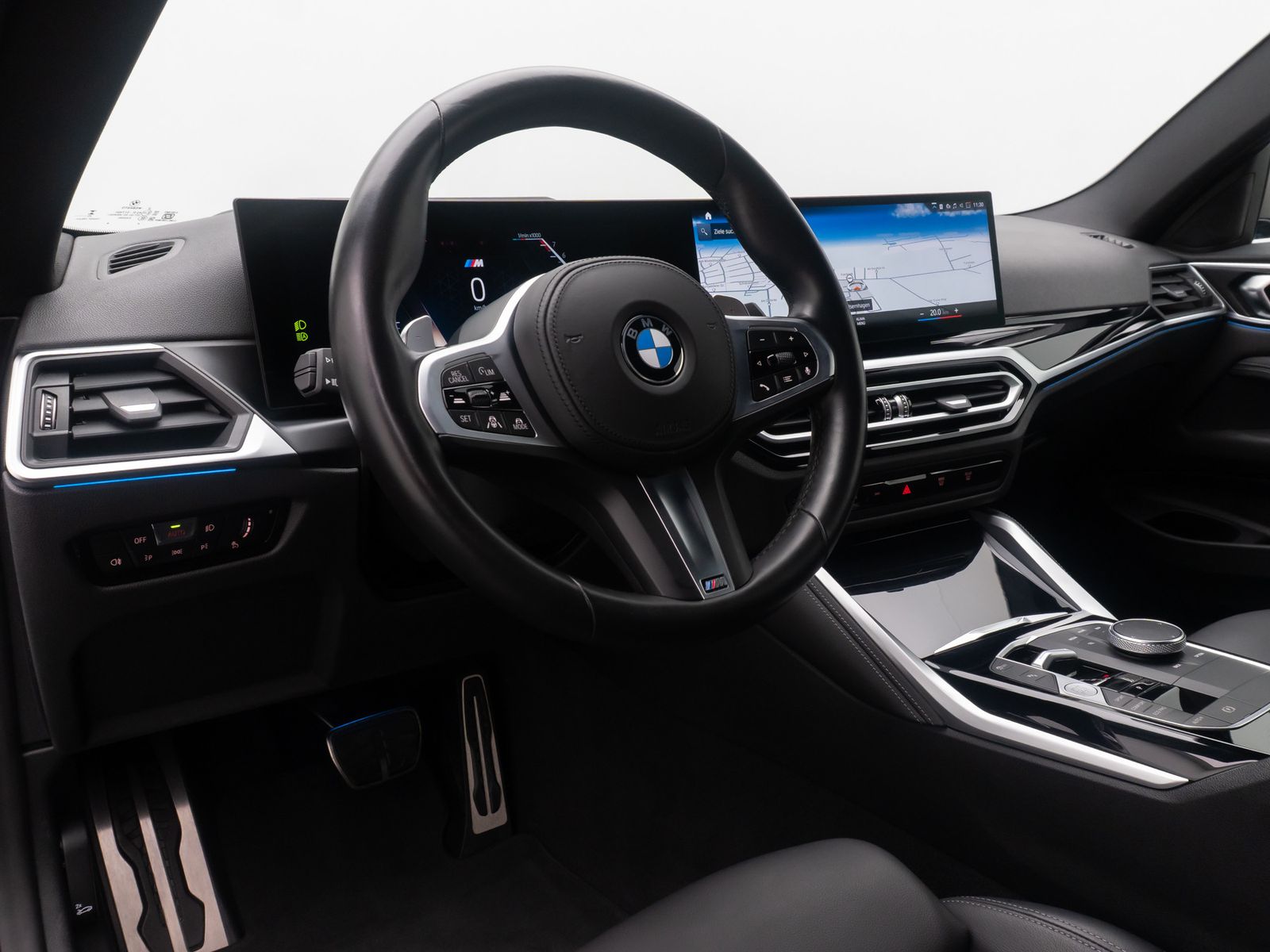 Fahrzeugabbildung BMW M440i xD Coup&eacute; Laser HUD Kamera DAB HiFi Komfort