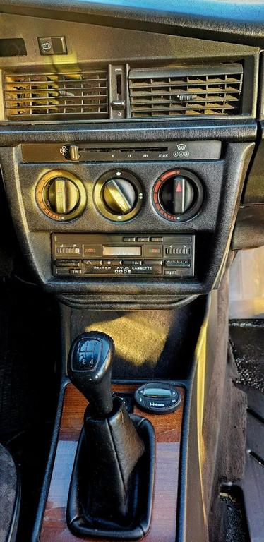 Mercedes-Benz 190