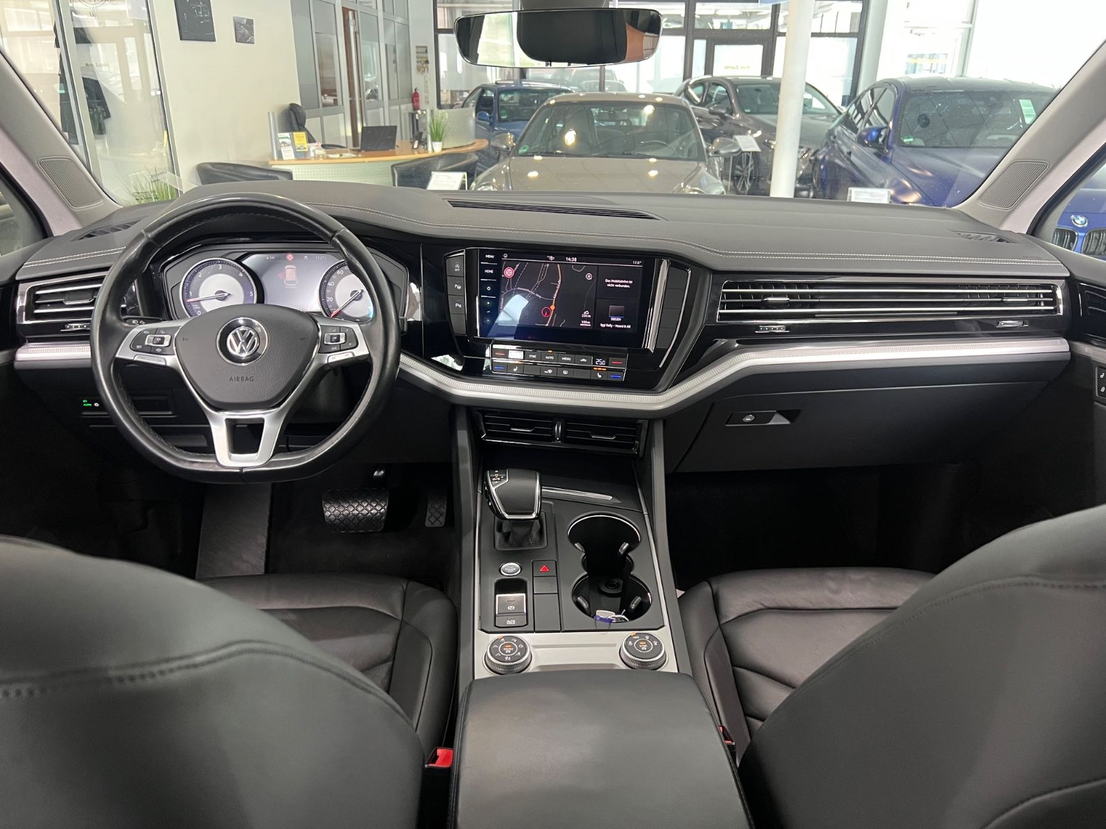 Fahrzeugabbildung Volkswagen Touareg 3.0 TDI 4Motion *VOLL-LEDER*LED*4x SITZH