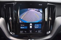Fahrzeugabbildung Volvo XC60 D4 Autom. R-Design*STHZG*H/K*RFK*ACC